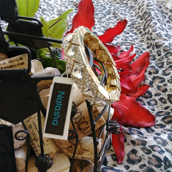 Gold/Crystal Fashion Stretchy Bracelet - Picture 3 of 6